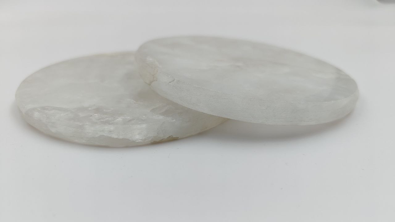 clear-quarts-crystal-coasters-divineurja-in-02